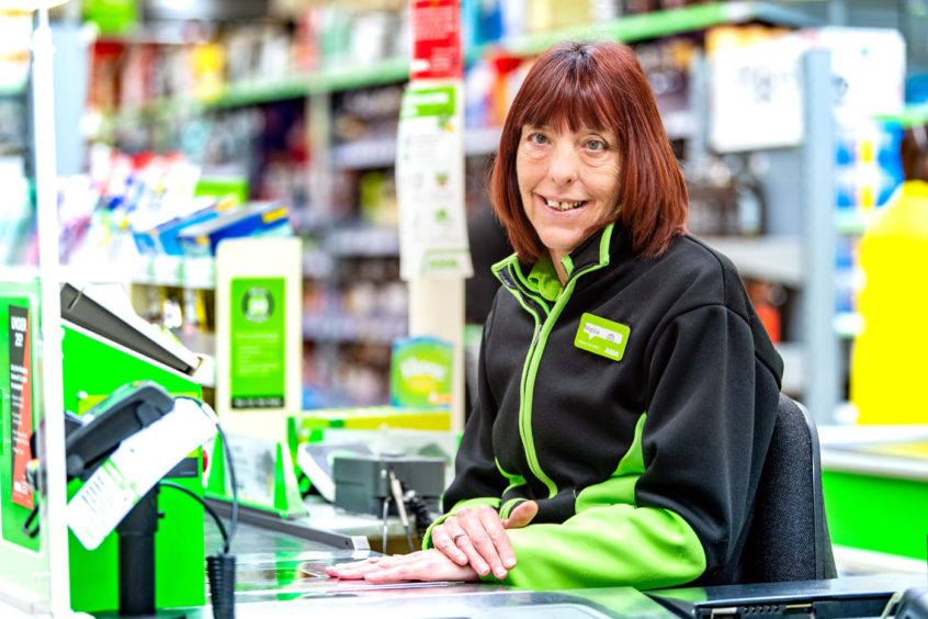 Asda Kirkton employee praised for 'going the extra mile' for customer ...