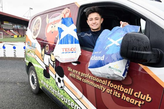 Stenhousemuir FC players brought food directly to people’s houses.