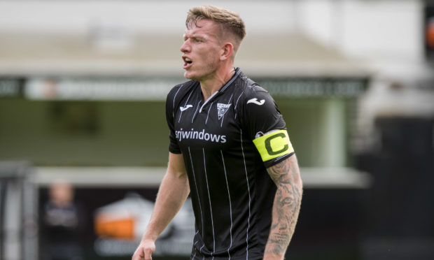 Former Dunfermline man Lee Ashcroft has signed a two-year deal at Dens Park