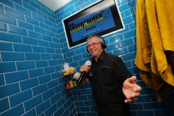 The shower cubicle.