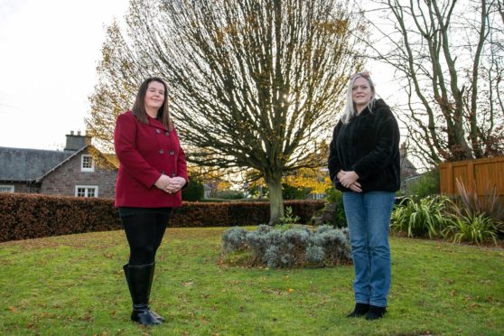 Picture shows; l to r -Lesley-Anne Weir and Elaine Stewart. Picture by Kim Cessford / DCT Media
