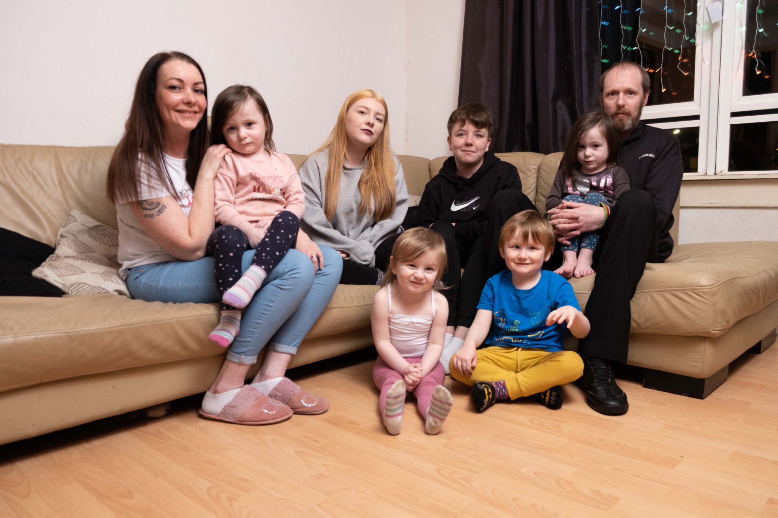 Man working two jobs pleading for change to fill empty Dundee homes - Vimarsana News