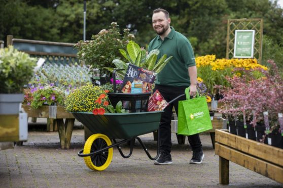 A Sainsbury's food hall is opening at Dobbies Garden Centre in Monifieth.