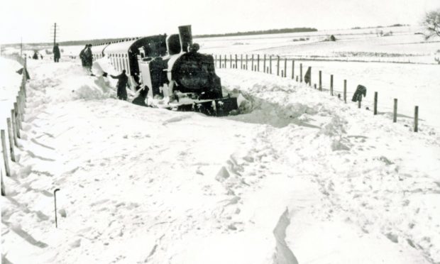 A train in the snow near Auchterhouse in 1947.