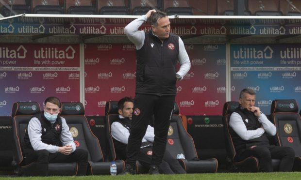 Dundee United boss Micky Mellon has some big decisions to make ahead of Saturday's Scottish Cup semi-final against Hibs.