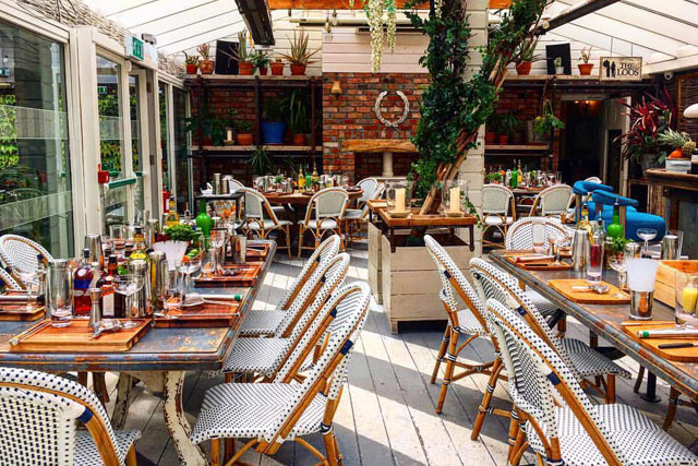 house2 Featured Image for 11 of the best gin bars in Ireland