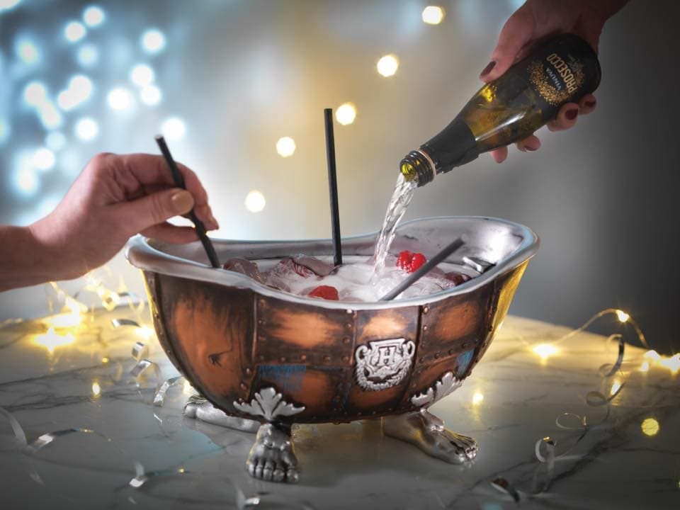 Hendrick's Gin Bathtub Exists And It's Changed The Way We Enjoy Gin