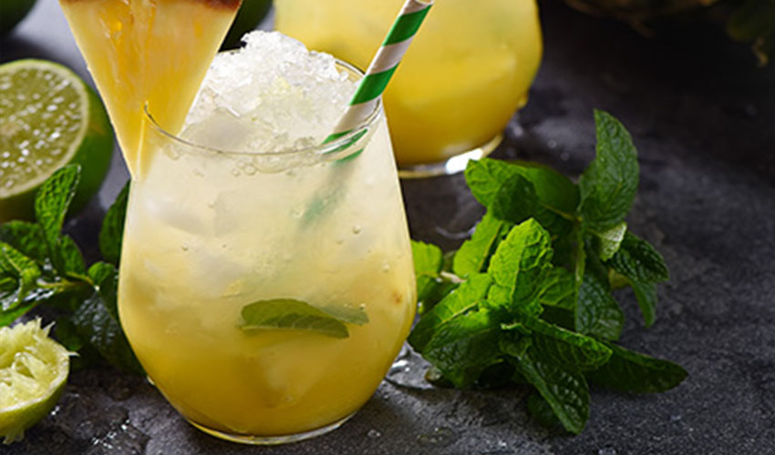 A Totally Tropical Pineapple Gin Fizz Is the Bright and Breezy Cocktail