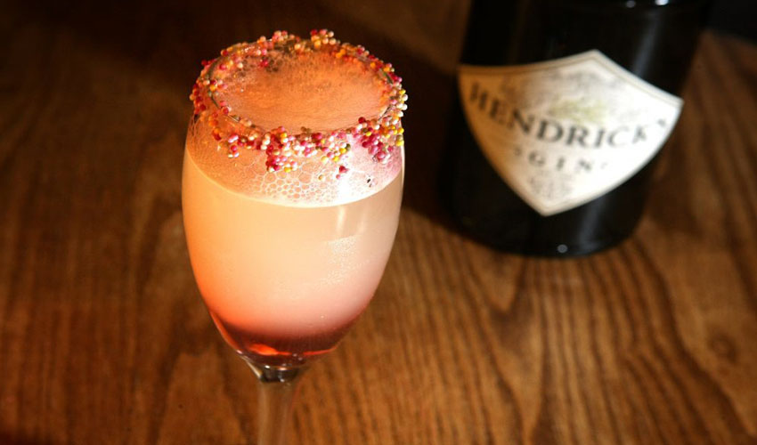 fab cocktail Featured Image for This Hendrick’s Gin Cocktail Looks and Tastes Just Like a Fab Ice Lolly