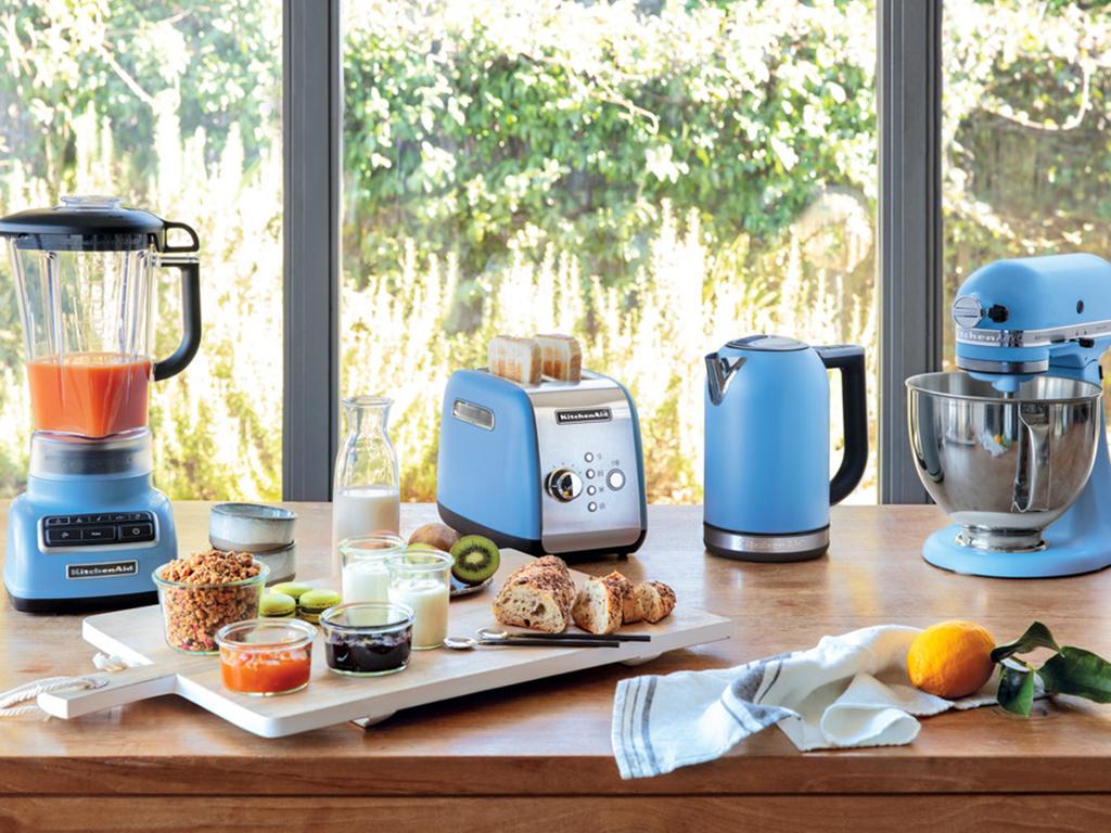 The Kitchenaid Blue Velvet Range Oozes Summer Chic Vibes