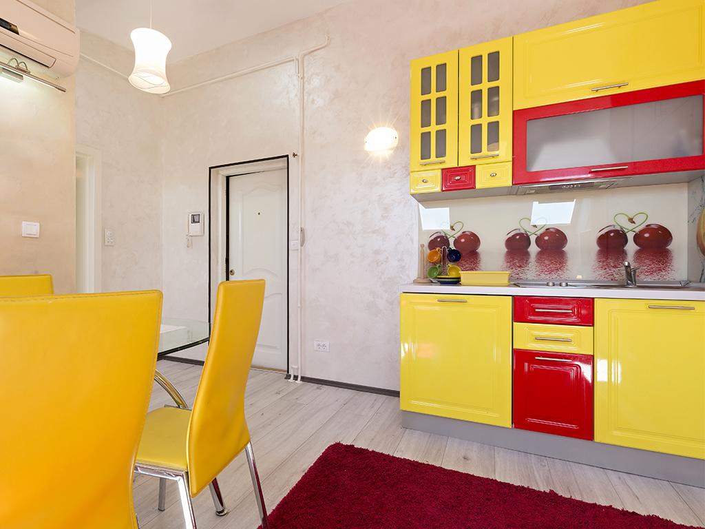 yellow kitchen ideas