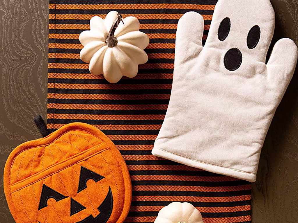 halloween kitchenware