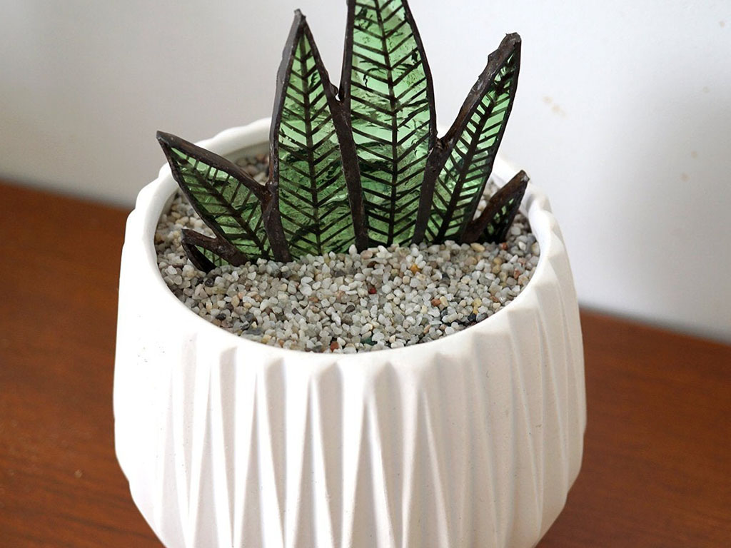 fake plant decor
