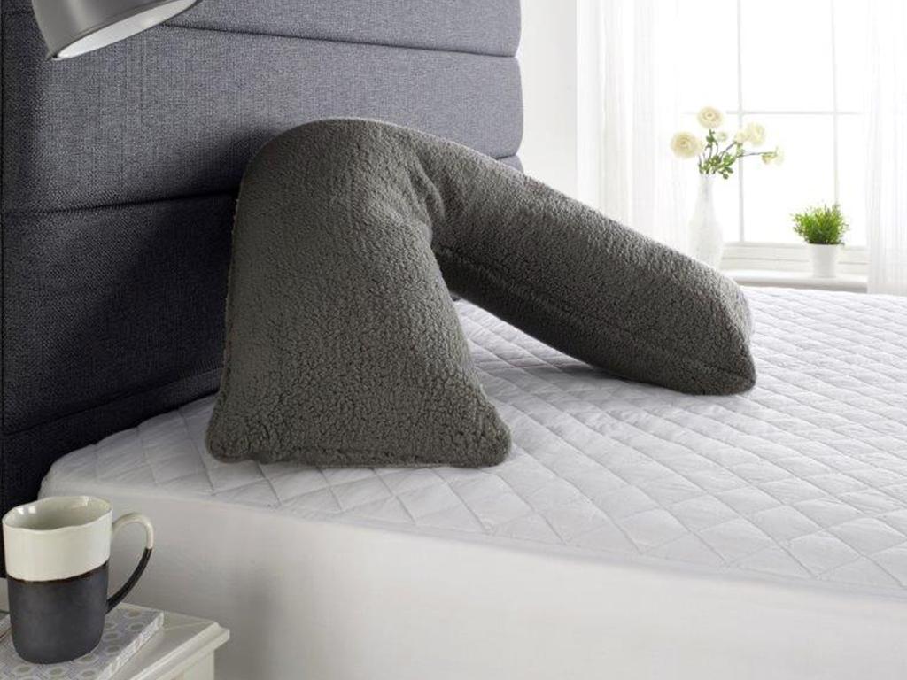 fluffy fleece v pillow