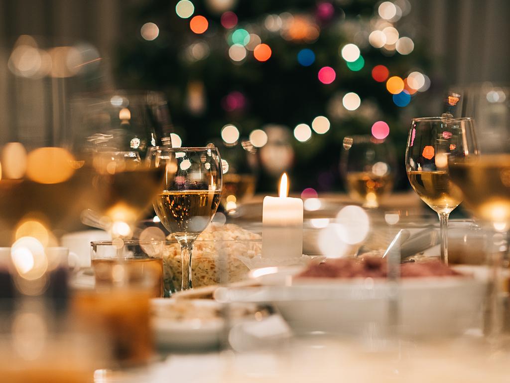 aldi host christmas dinner