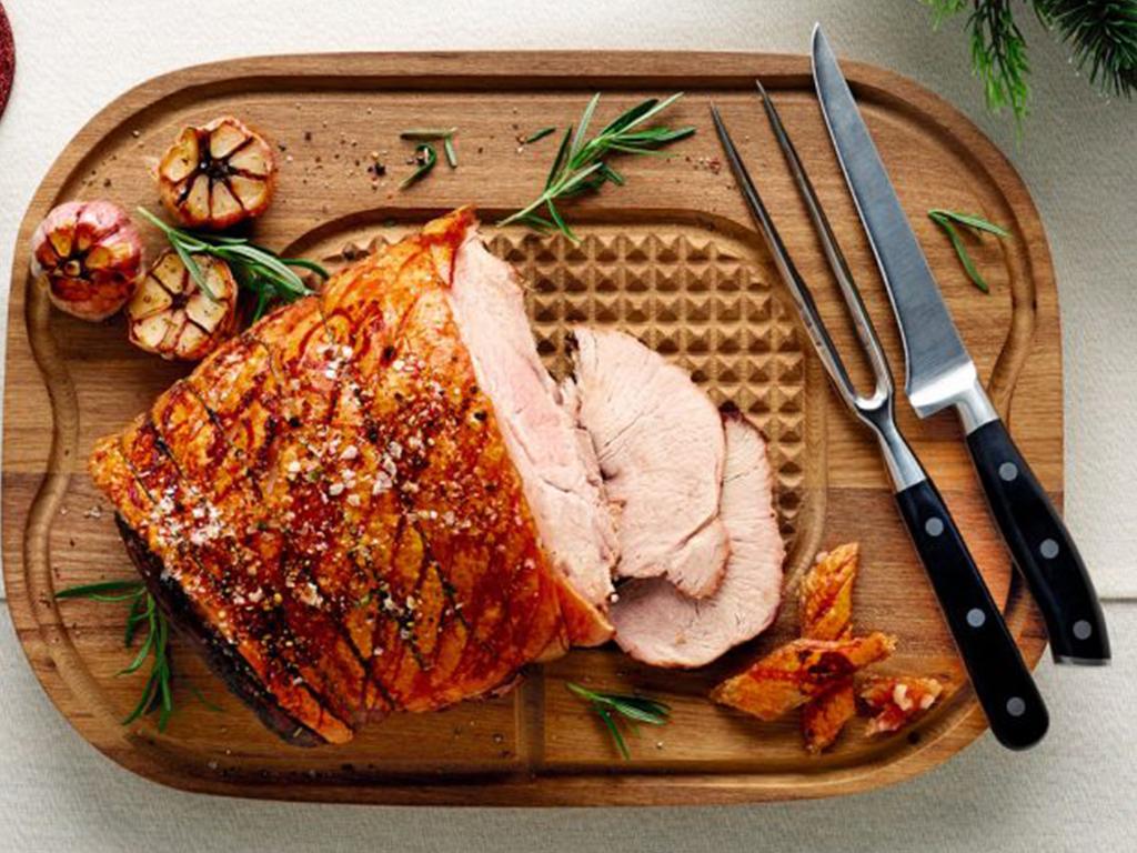 aldi host christmas dinner
