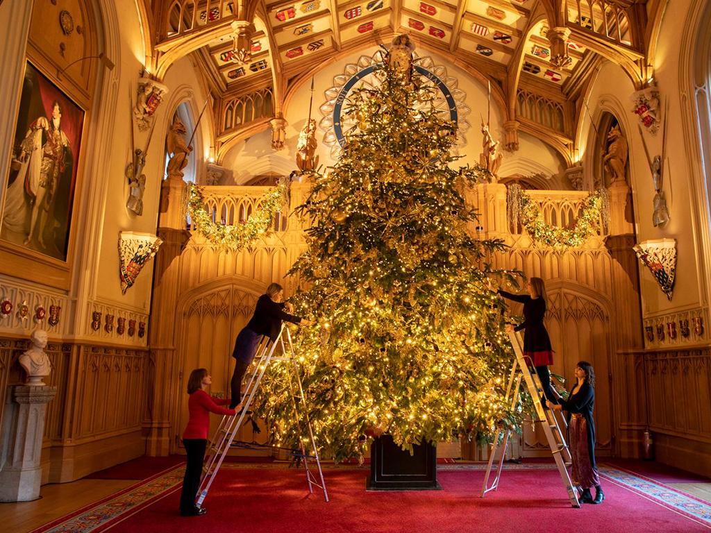 Windsor Castle Christmas Decorations Offer a Glimpse of Grand Decor