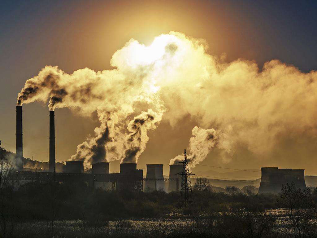 global pollution levels fall