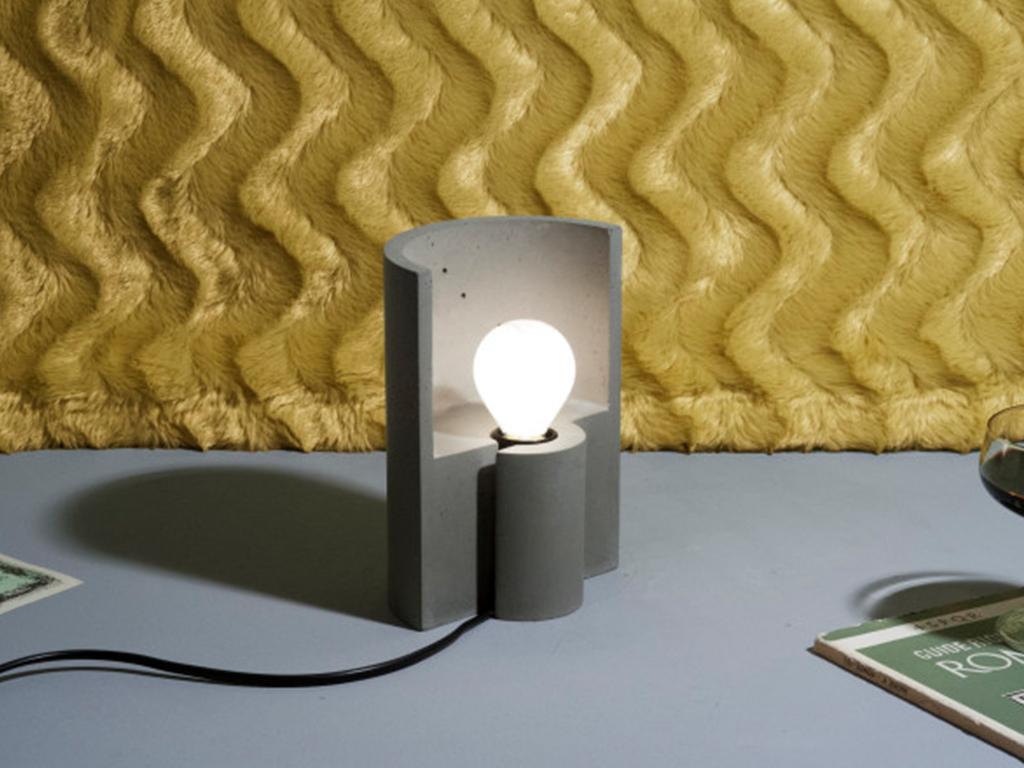 esse lamp