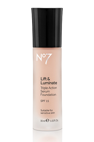 No7 Life and Luminate Triple Action Serum Foundation