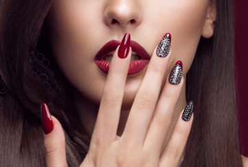 model with red nails