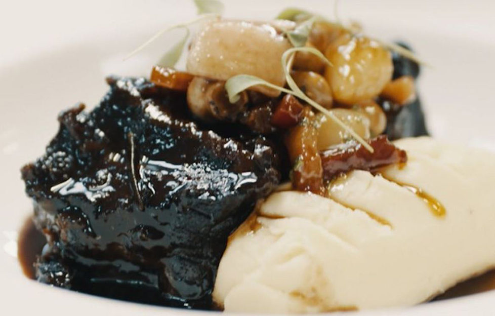 Braised ox cheek with dark caramelised stock, creamed potato and vegetables