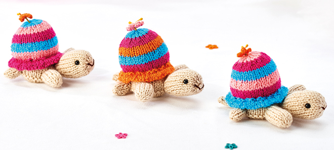 Tiny Turtle Knitted Family, designed by Sachiyo Ishii