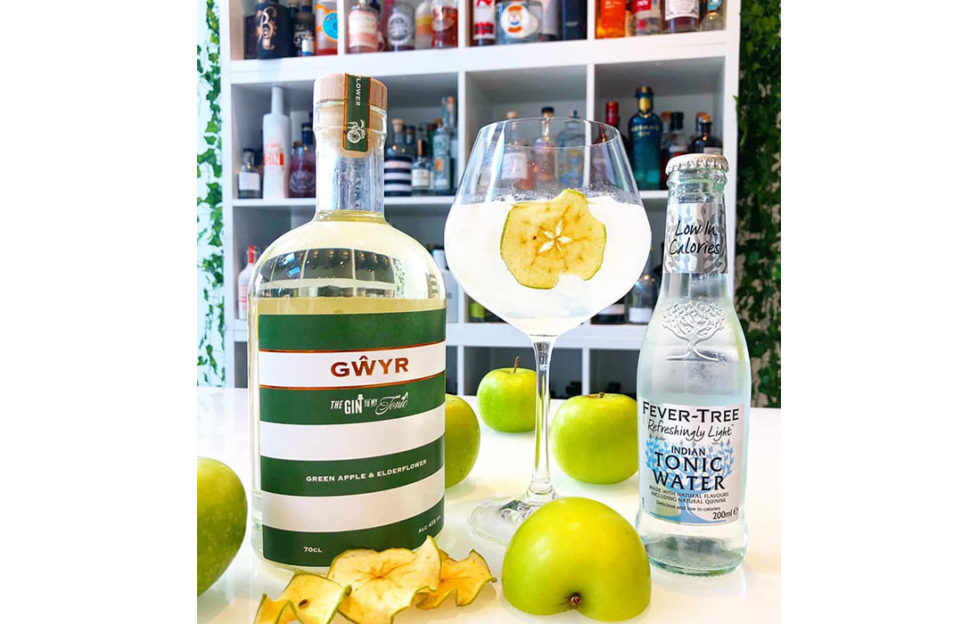 Green apple and elderflower gin