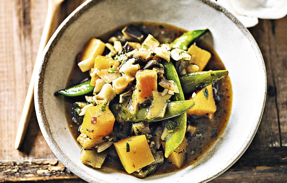 bowl of vegetable Thai curry with mangetout and butternut squash