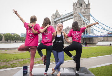 166 yoga and book fans descended on London’s Potters Field for a morning yoga class hosted by MoreYoga to launch Marian Keyes’ eagerly awaited new novel, Again, Rachel.