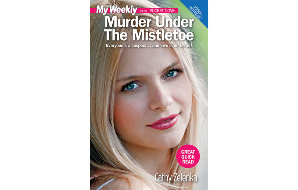 cover of pocket novel Murder under the Mistletoe, pretty young blonde woman with bright pink lipstick