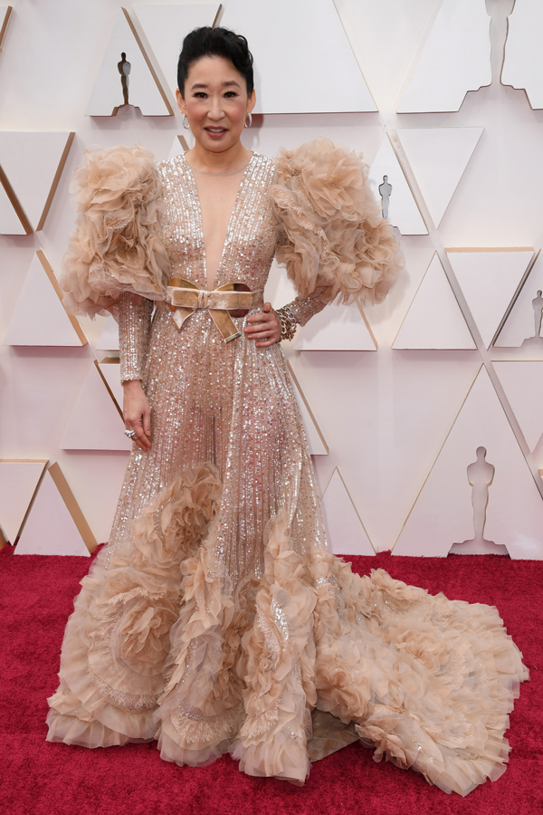 Sandra Oh Oscars Red Carpet