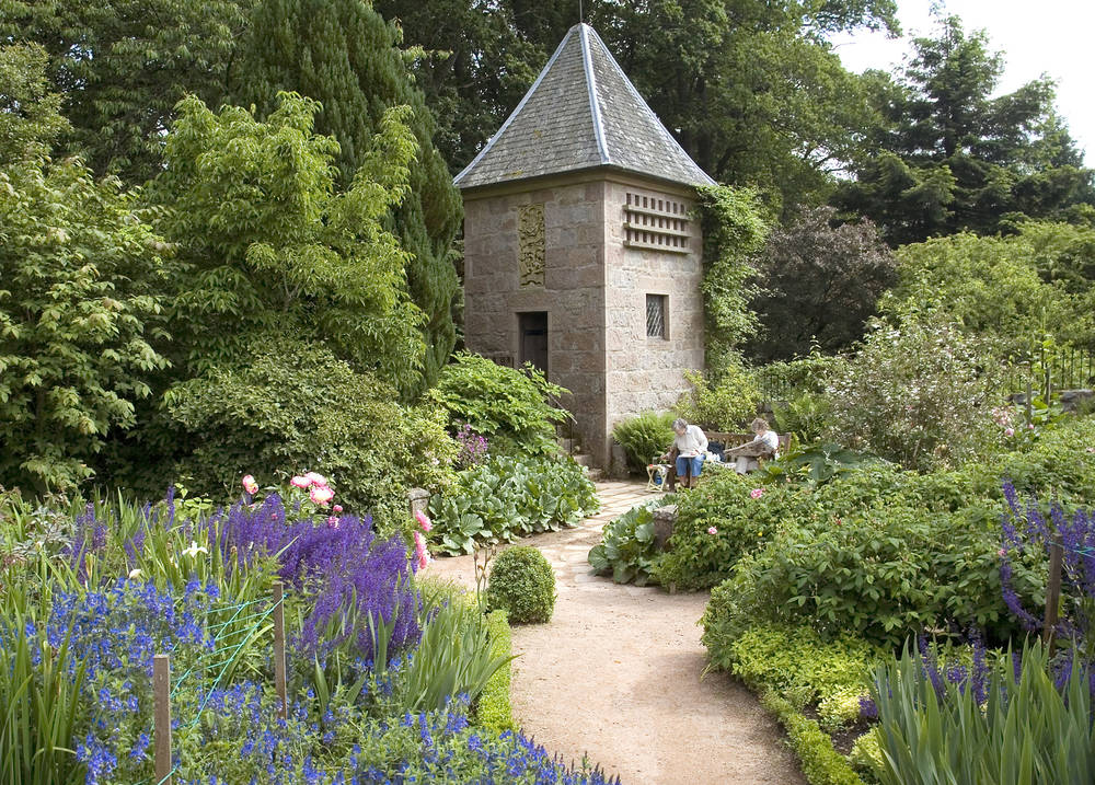 Beautiful Scottish Gardens