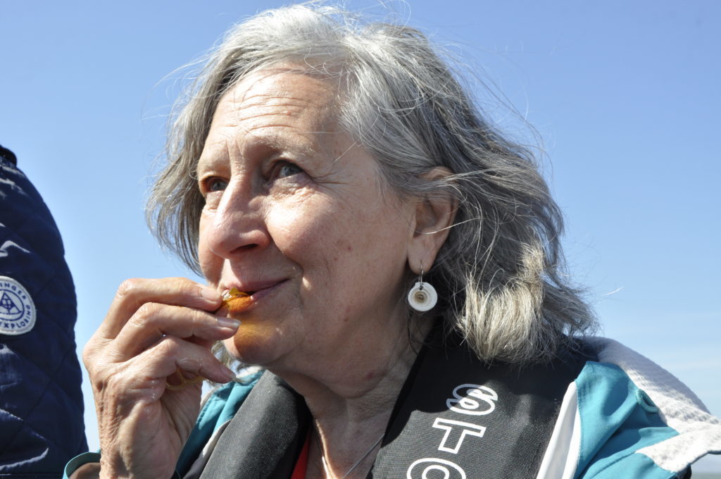 Forager Ruth Moody from Barcaldine has a taste for seaweed.