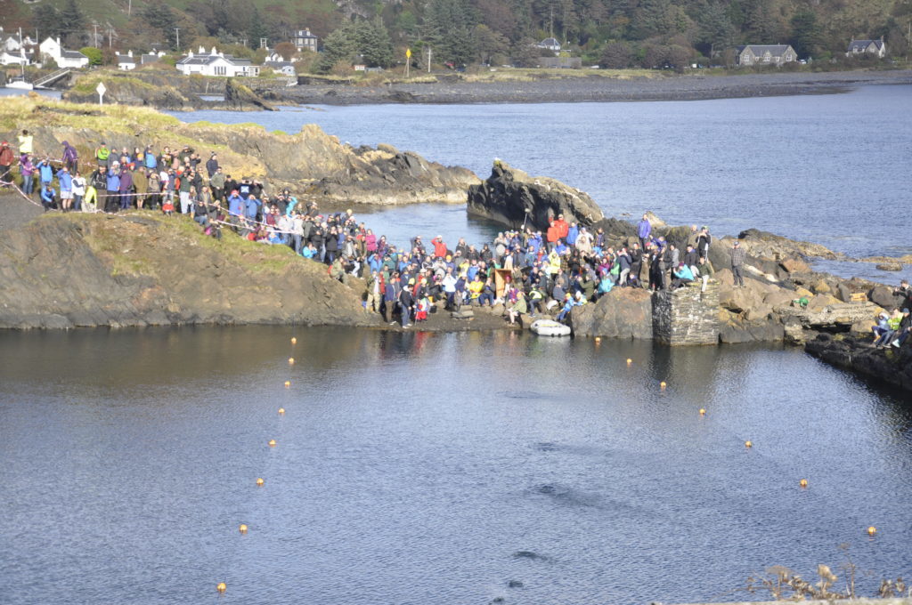 Last year's champion, Keisieke Hashimoto, hit the back wall, but couldn't retain his title. 17_T39_StoneSkimming03