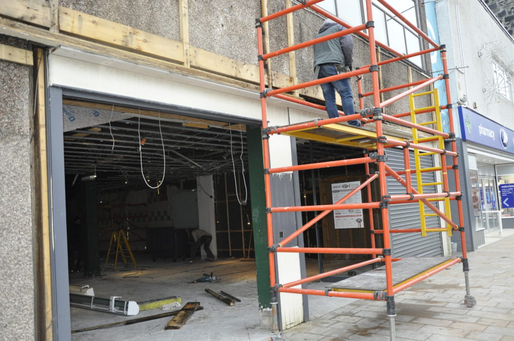 Workmen are busy turning the former Oban Bay Fish restaurant into new retail units in George Street.