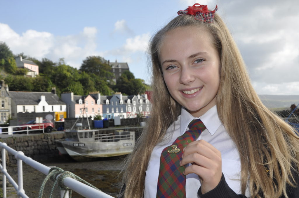 Seona Brown, 12, travelled from Glasgow to win gold for prescribed song. She'll be at Glasgow's National Mòd next month.