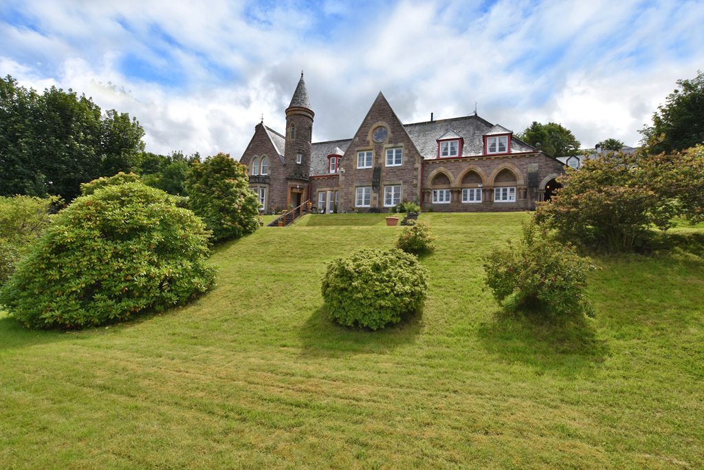 First time in more than a century wellknown Fort property goes on sale