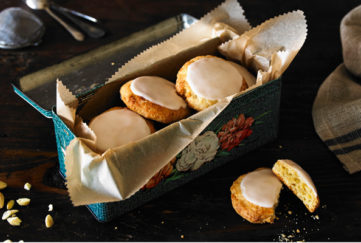 almond cookies