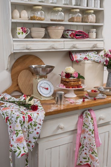 RHS Traditional Rose Range Lifestyle 1