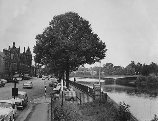 H313 Perth 1966-1969 1961-09-09 00_13 (C)DCT Looking onto Queens Bridge