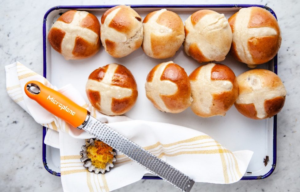 hot cross buns