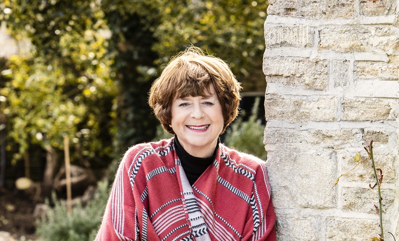 Pam Ayres