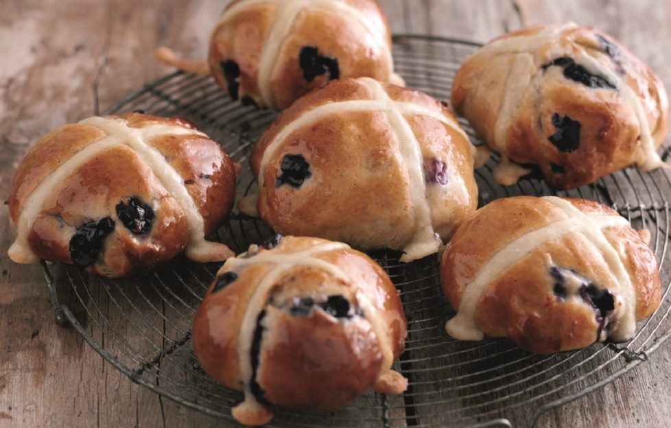 hot cross buns