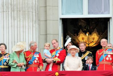 Royal family on balcony. Royal encounters