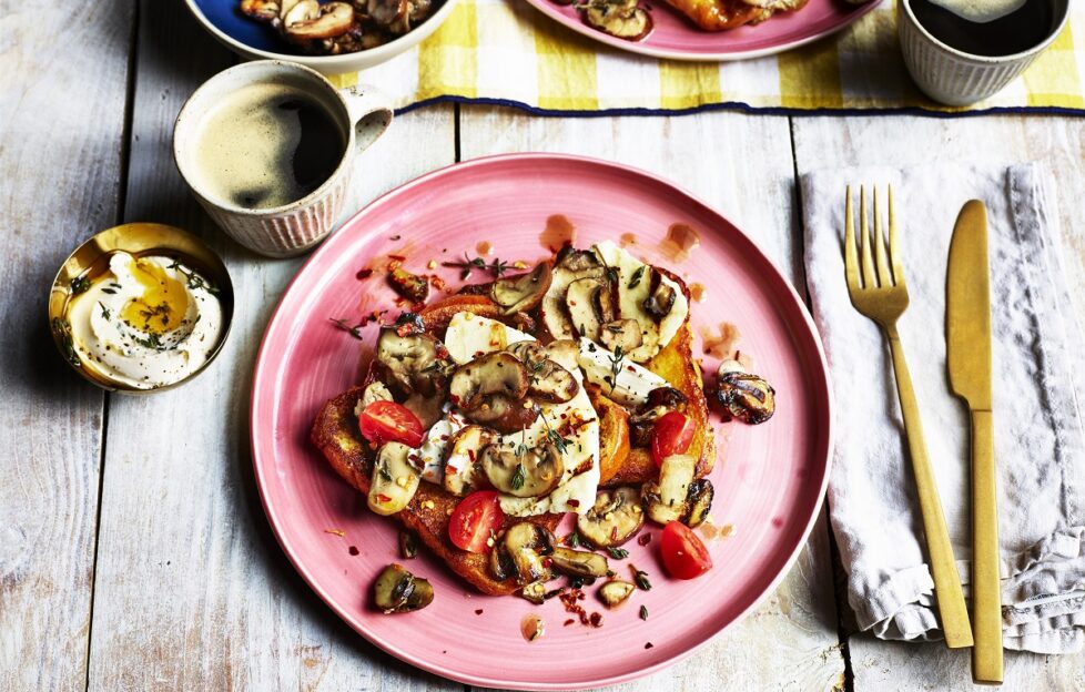 mushroom and halloumi french toast