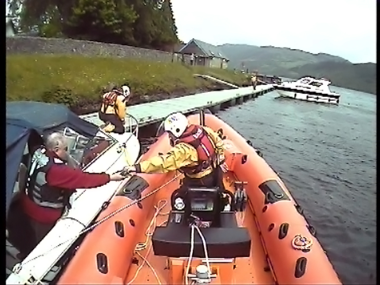 video: cabin cruiser runs aground at fort augustus press