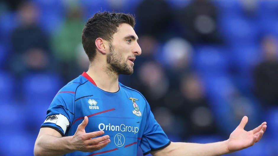 Graeme Shinnie: The defender's contract expires in the summer.