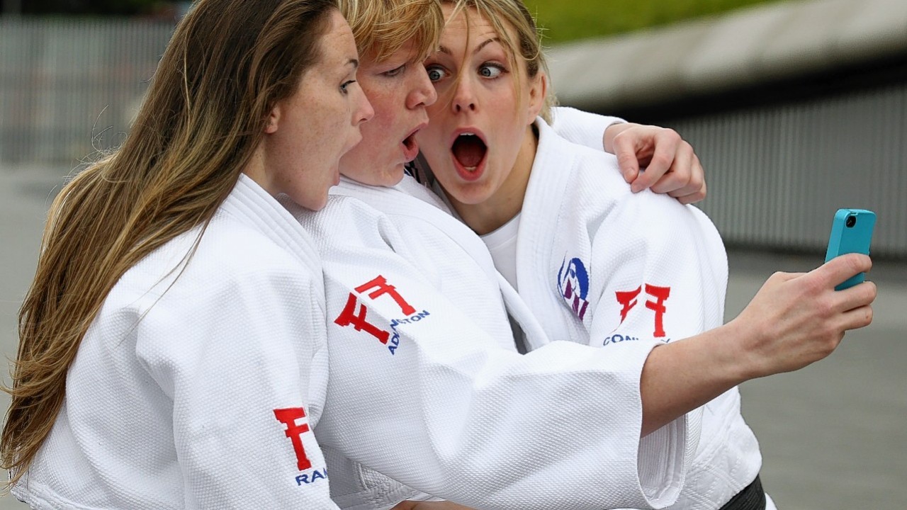 Judoka Sarah Adlington takes a selfie with teammate Sally Conway (right) and Connie Ramsay (left) as they are announced as part of Team Scotland for the Commonwealth Games.