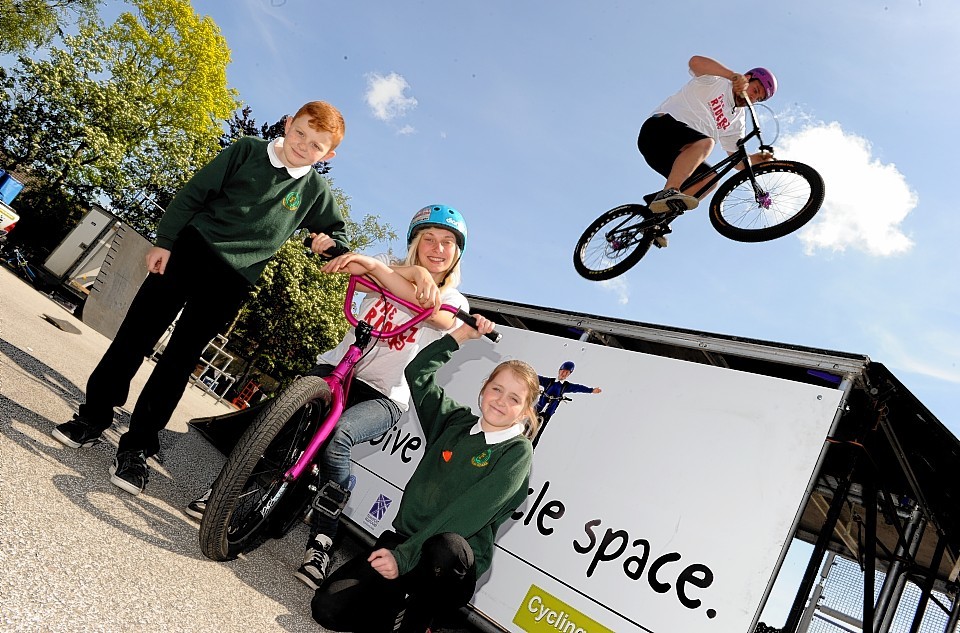 Fernielea pupils Dean Hewitt and Courtney MacLeod with BMX rider Kayley Ashworth and trials rider Luke Cockshot